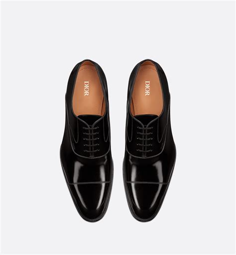 Dior Black Shoes: A Timeless Classic for the Discerning Fashionista