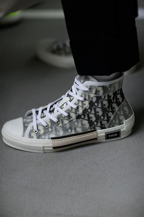 Dior Converse: The Perfect Fusion of Luxury and Streetwear