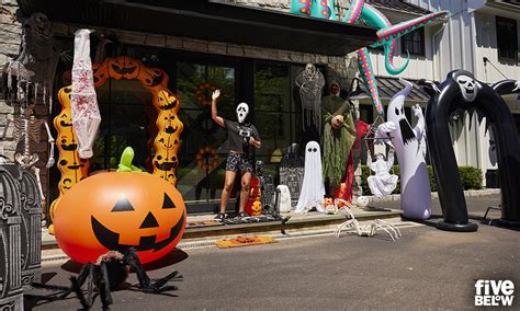 Discount Costumes: A Spooktacular Savings Guide for Halloween and Beyond