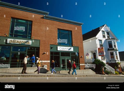 Discover Maine's Factory Outlets: A Shopper's Paradise