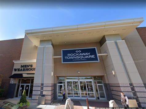 Discover a Shopping Extravaganza at Rockaway Mall