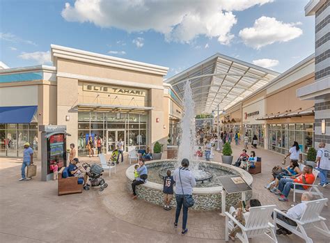 Discover an Exceptional Shopping Destination: National Harbor Outlets