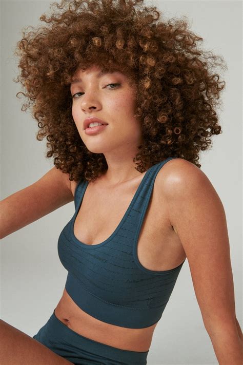 Discover the Comfort and Style of Lucky Brand Bras: A Comprehensive Guide