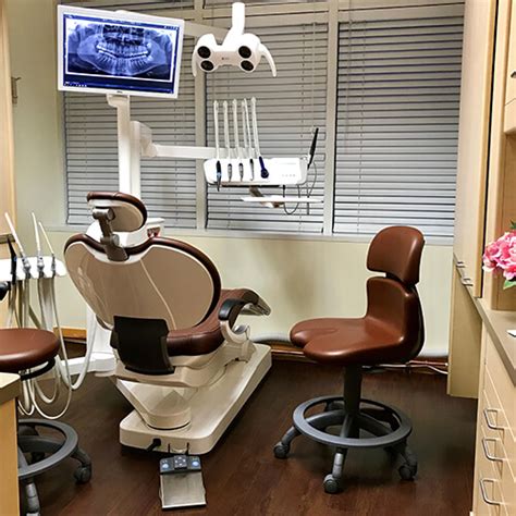 Discover the Confident Dental Chair: Empowering Dentists with Confidence and Precision