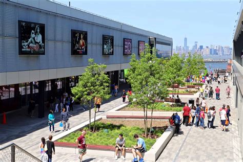 Discover the Empire Outlets: Your Gateway to Unforgettable Staten Island Shopping