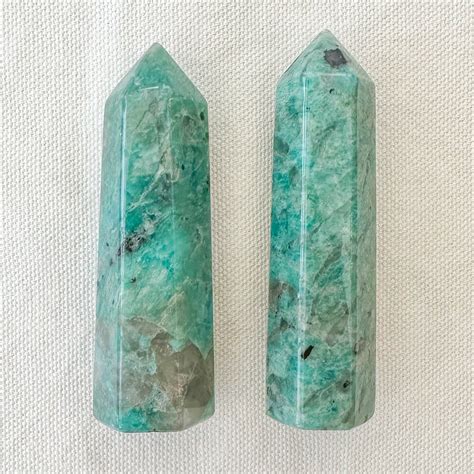 Discover the Enchanting Properties of Amazonite: A Stone for Harmony and Empowerment