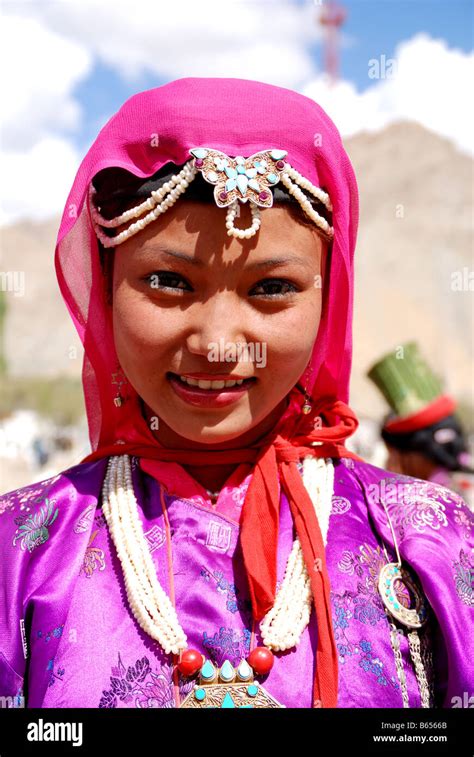 Discover the Enchanting World of Ladakh Clothing: Your Guide to Traditional Attire