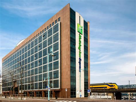 Discover the Heart of Amsterdam at the Holiday Inn Express Sloterdijk Station