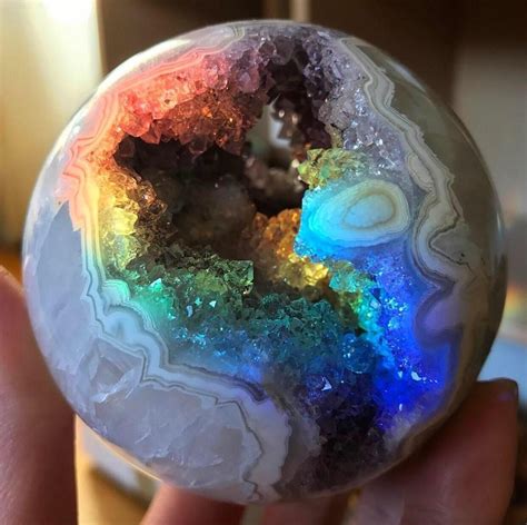 Discover the Magic of Geodes and Crystals