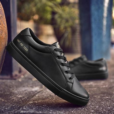 Discover the Perfect Pair: Essential Guide to Casual Men's Black Shoes