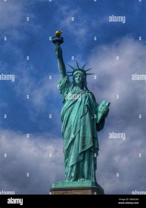 Discover the Statue of Liberty's Timeless Charm