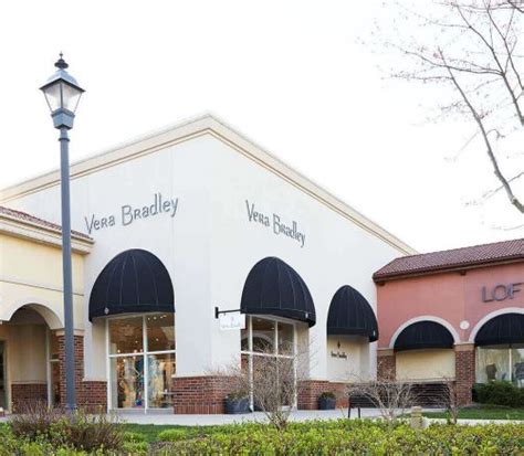 Discover the Ultimate Vera Bradley Outlet Locator: 100+ Locations Unveiled!