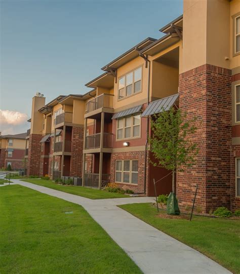 Discover the Upscale Living Experience in Jenks, OK: 1000+ Apartments for Every Lifestyle