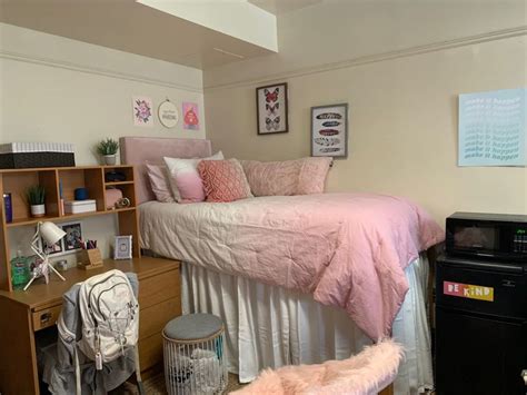 Discover the Vibrant Living-Learning Community at Reynolds Dorm FSU