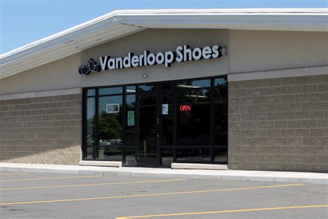 Discover the World of Premium Footwear with Vanderloop Shoes in Little Chute