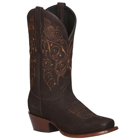 Distinctive Features of Square-Toe Cowgirl Boots