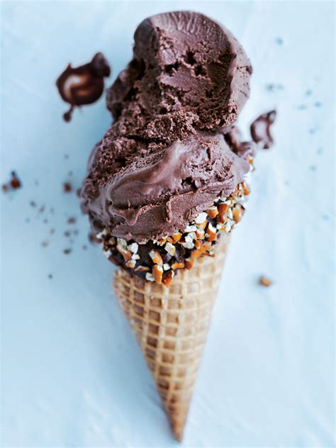 Dive into Deliciousness: The Alluring World of Hazelnut Ice Cream