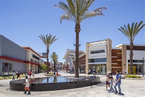 Dive into Factory Outlet Shopping Haven: An Ultimate Guide to Anaheim's Outlet Paradise