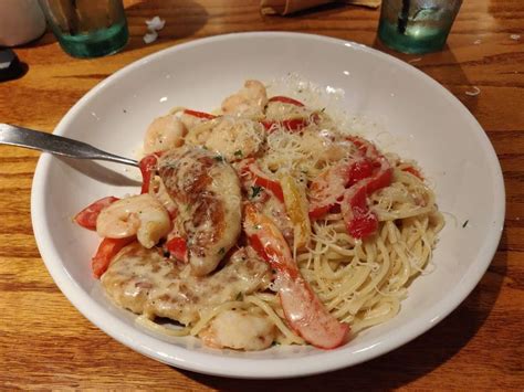 Dive into the Authentic Flavors of Italy at Olive Garden Italian Restaurant Tacoma WA