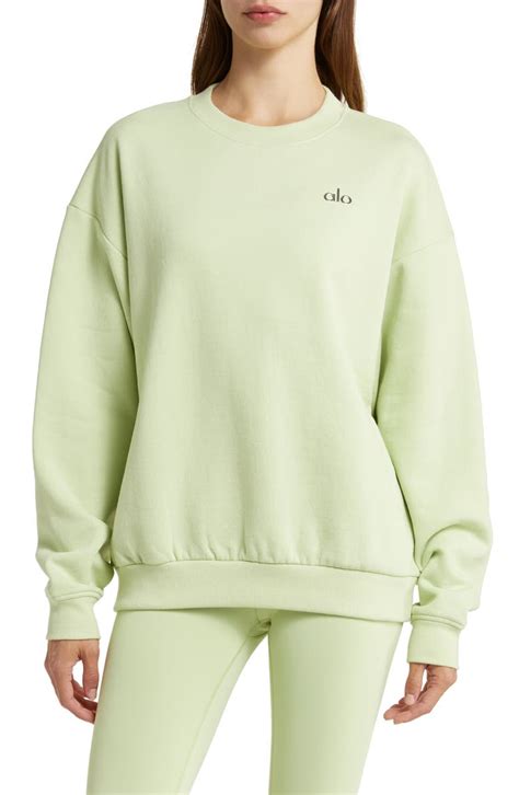 Dive into the Comfort and Style of Alo Crewneck Sweatshirts