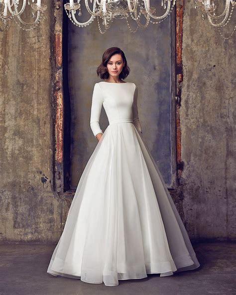 Divine Elegance: Modest Bridal Dresses for the Graceful Bride