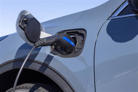 Do You Charge Hybrid Cars