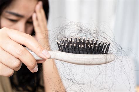 Doenças que Causam Queda de Cabelo: Um Guia Completo