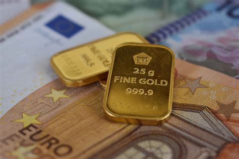 Dollars to Gold: A Comprehensive Guide for Investors