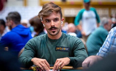 Domine o Poker com Yuri Martins: Um Guia para o Sucesso