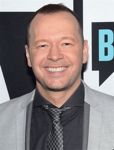 Donnie Wahlberg & Jenny McCarthy: A Hollywood Superstar Duo