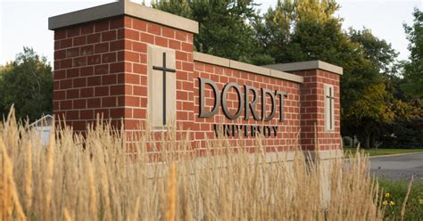 Dordt University's Acceptance Rate: A Statistical Overview