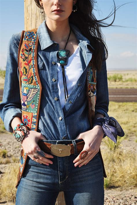 Double D Ranchwear: