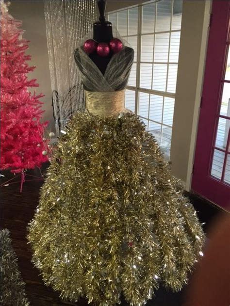 Dress Christmas Tree 20 Easy DIY Ideas for Fun