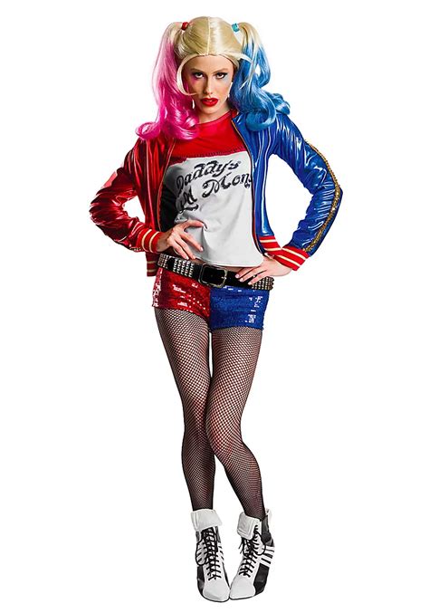 Dress to Impress: A Captivating Guide to the Original Harley Quinn Costume