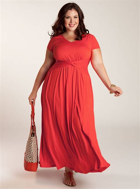 Dresses plus size