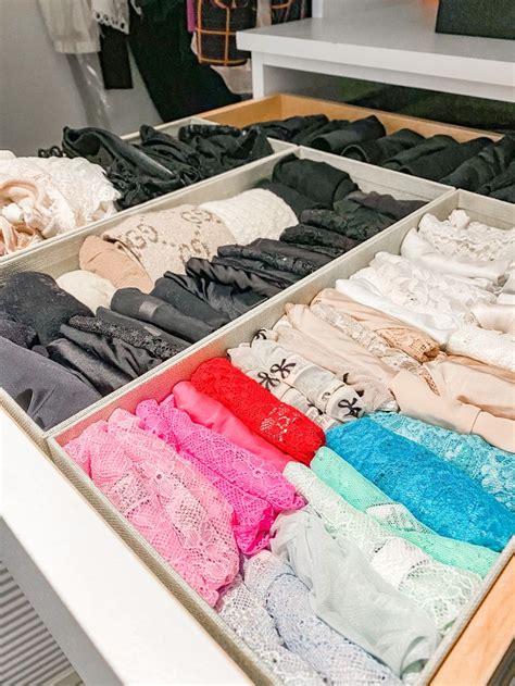 Dressing Drawers 101: A Complete Guide to Organizing Your Wardrobe