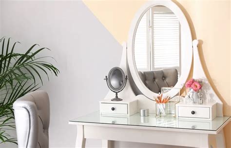 Dressing Mirrors: A Comprehensive Guide to 12 Popular Types