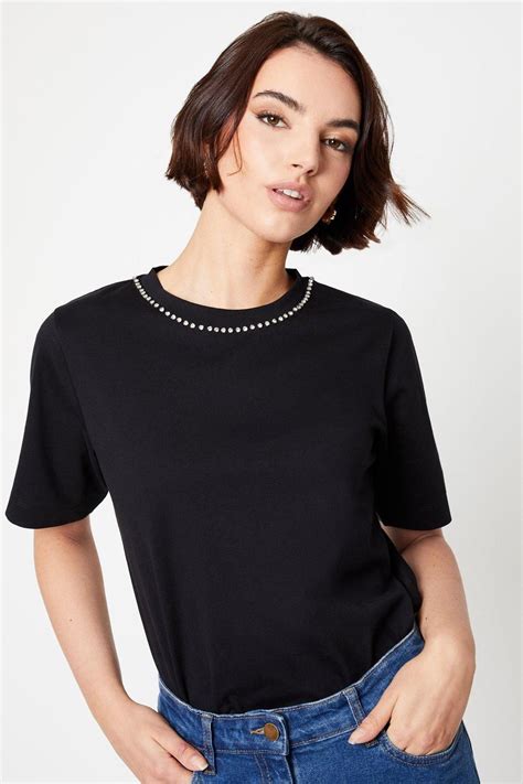 Dressy T-Shirts: Elevate Your Casual Wardrobe with Style