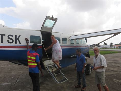 Drie verkenningsvluchten boven Surinames binnenlanden met het K.L.M. vliegtuig ,,De Snip PDF