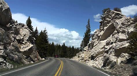 Drive Through Yellowstone: The Ultimate Guide to Witnessing Nature's Grandeur