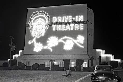 Drive-In Theaters in Phoenix: A Timeless Mid-Century Tradition