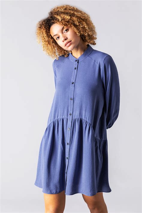 Drop Waist Shirt Dress: The Fashion Icon That Never Goes Out of Style