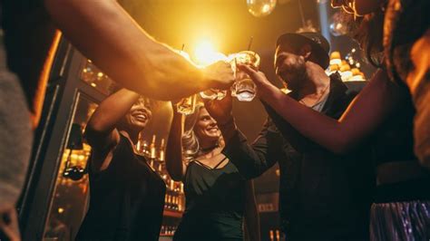 Dubai Alcohol: A Comprehensive Guide to Licensed Bars, Restaurants, and Home Consumption