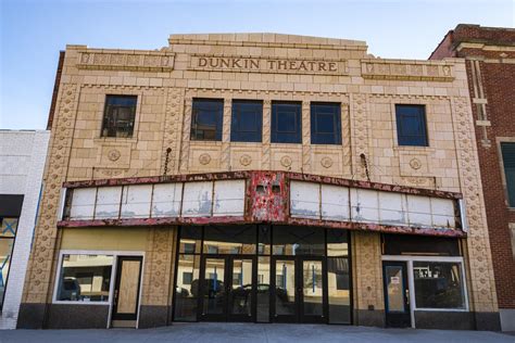 Dunkin' Theater Cushing OK: A Customer-Centric Gem