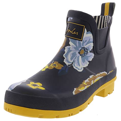 Durability and Comfort: The Cornerstones of Joules Rubber Boots