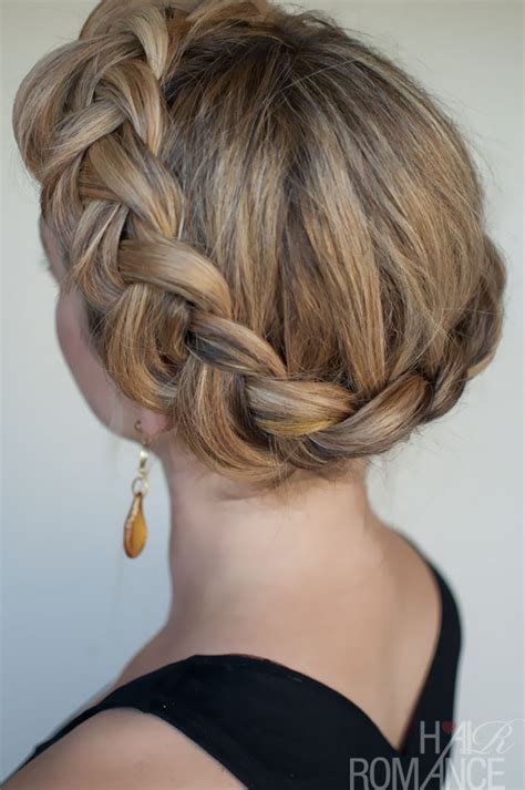 Dutch Braid: An Intricate Crown