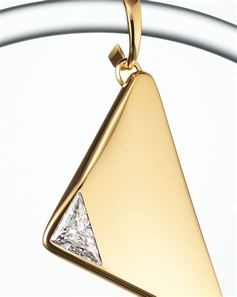 E Prada Jewelry Diamond Magnetic Leather Epub