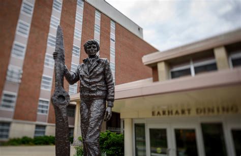 Earhart Residence Hall at Purdue University: An Overview