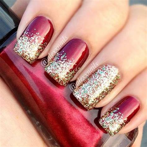 Easy Christmas Nails Anyone Can Do