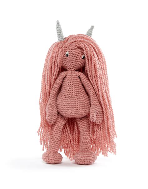 Edward s Crochet Imaginarium Flip the Pages to Make Over a Million Mix-and-Match Monsters Reader